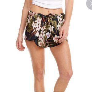 NWT shorts from Chaser Beach Hawaiian Size Small 97% Viscose